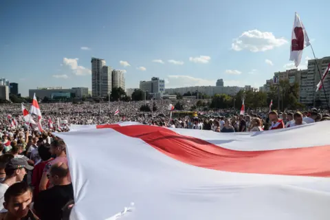 European Photopress Agency A huge crowd of people holding the historical flag of Belarus in Minsk on the 16th of August 2020.