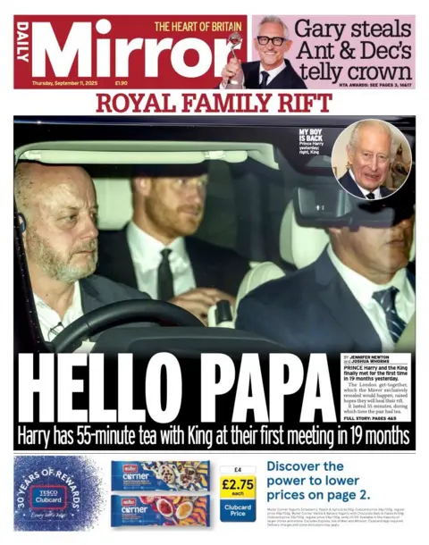 The headline on the front page of the Mirror reads: “Hello papa”.
